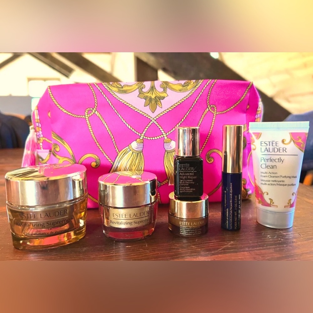 These are BRAND NEW, UNOPENED tubs of the Youth Power Creme.